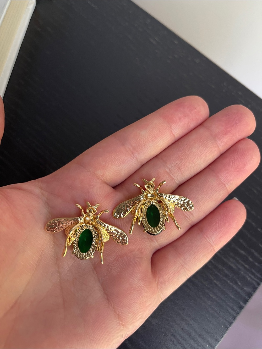 NEW! Unique Gold Bee Earrings with Green Glass Cabochon. 🐝 A8-283 - Picture 7 of 7